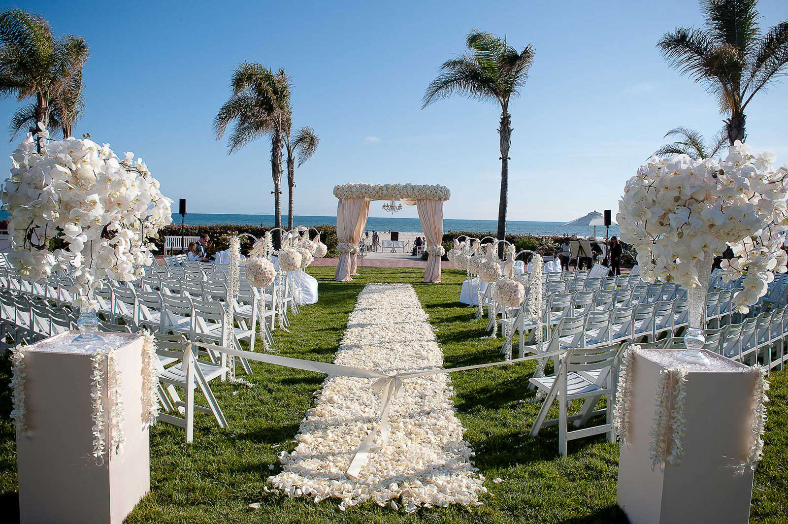 best-beautiful-outdoor-wedding-venues-outdoor-wedding-venues-photo-album-weddings-pro.jpg