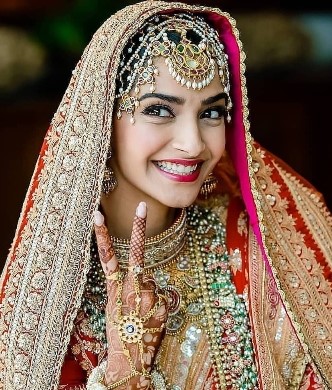 India's Top Makeup Artist : Namrata Soni