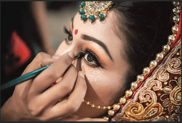 Why You Should Hire a Bridal Makeup Artist: Experience