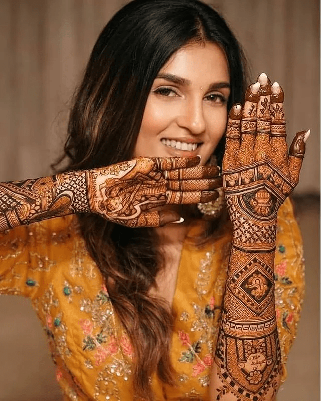 Top 20 Famous Mehndi Artists in Lucknow: 